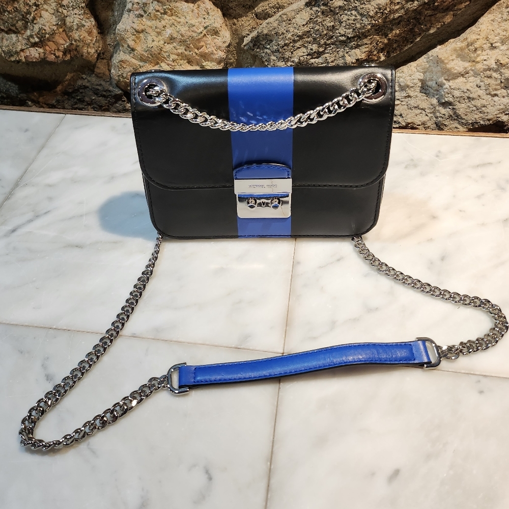 Michael Kors Leather Crossbody/Shoulder Purse